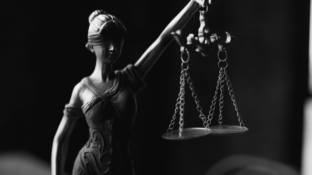 KERALA HC : केरल हाई कोर्ट की अहम टिप्पणी…एक स्त्री कितना सह सकती है, इसकी भी एक सीमा होती है.