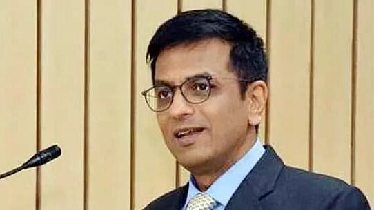 DY CHANDRACHUD : आवास खाली करने करने के लिए सुप्रीम कोर्ट प्रशासन का मंत्रालय को पत्र…क्या कहा गया पत्र में?